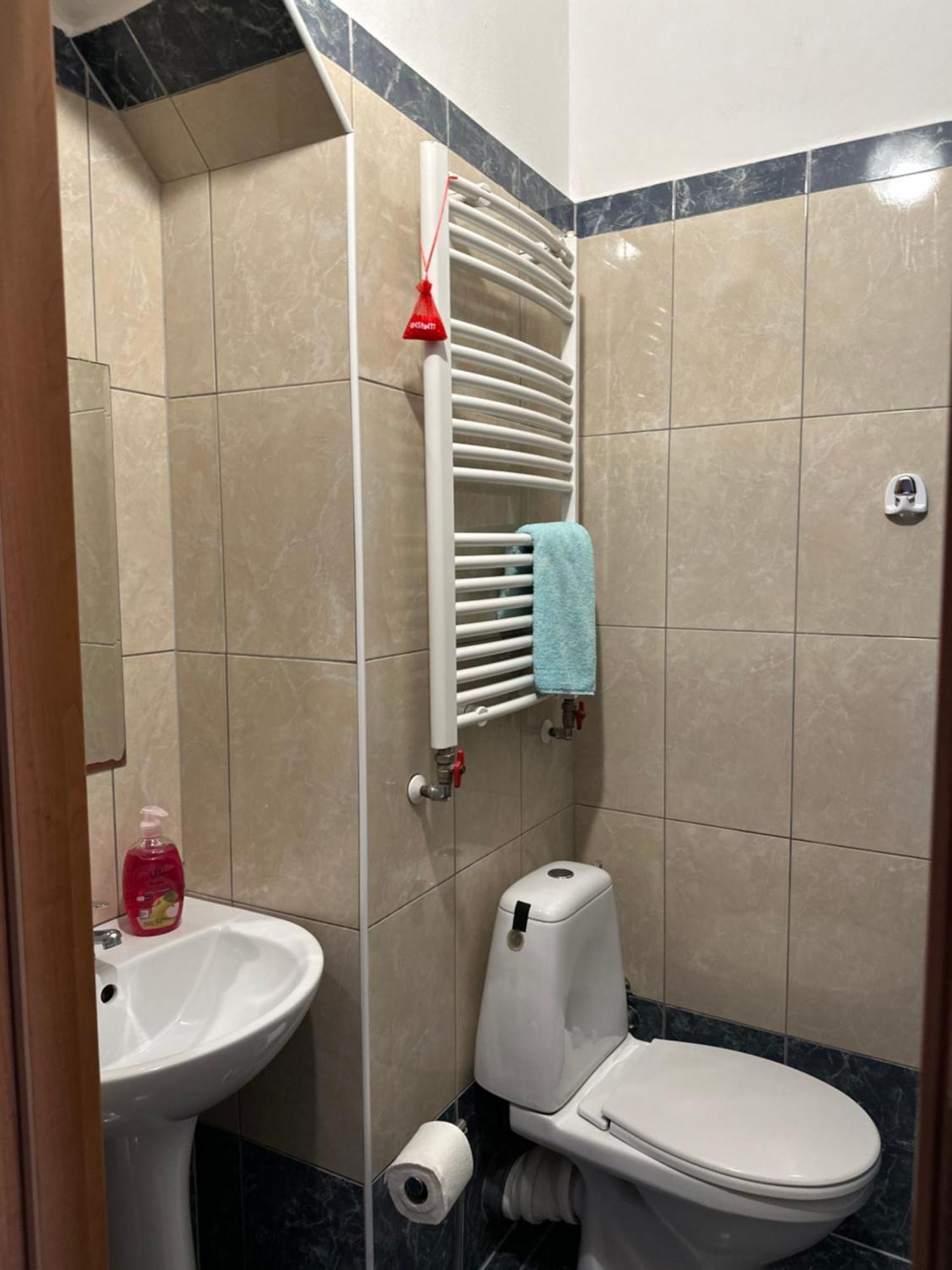 צ'סטוצ'ובה Hotel Haga מראה חיצוני תמונה