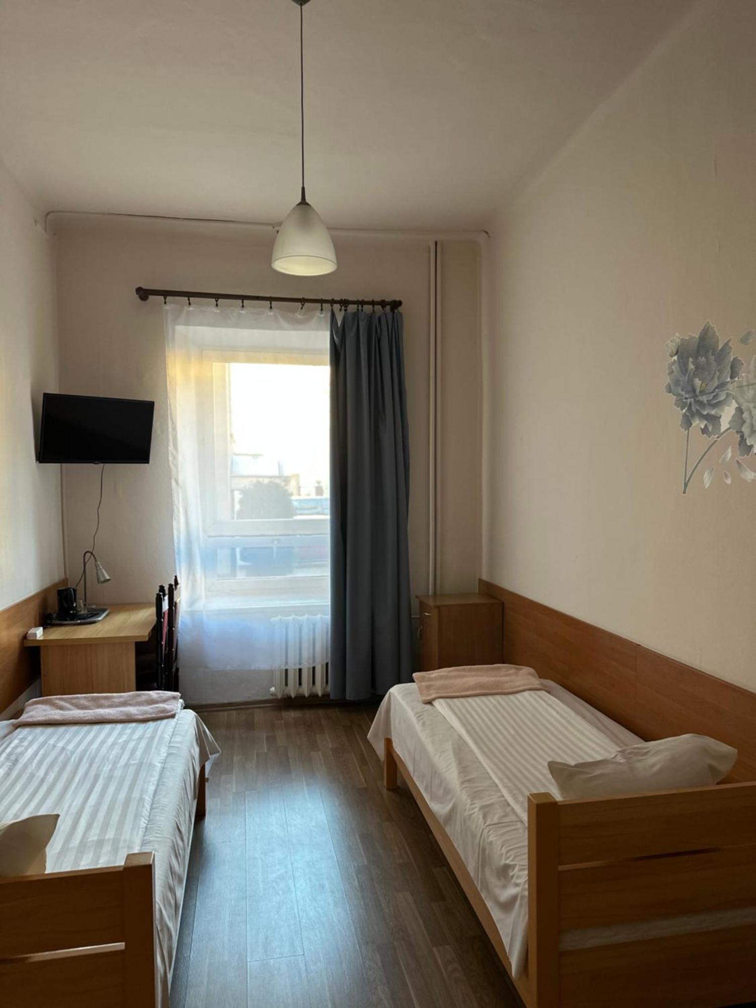 צ'סטוצ'ובה Hotel Haga מראה חיצוני תמונה