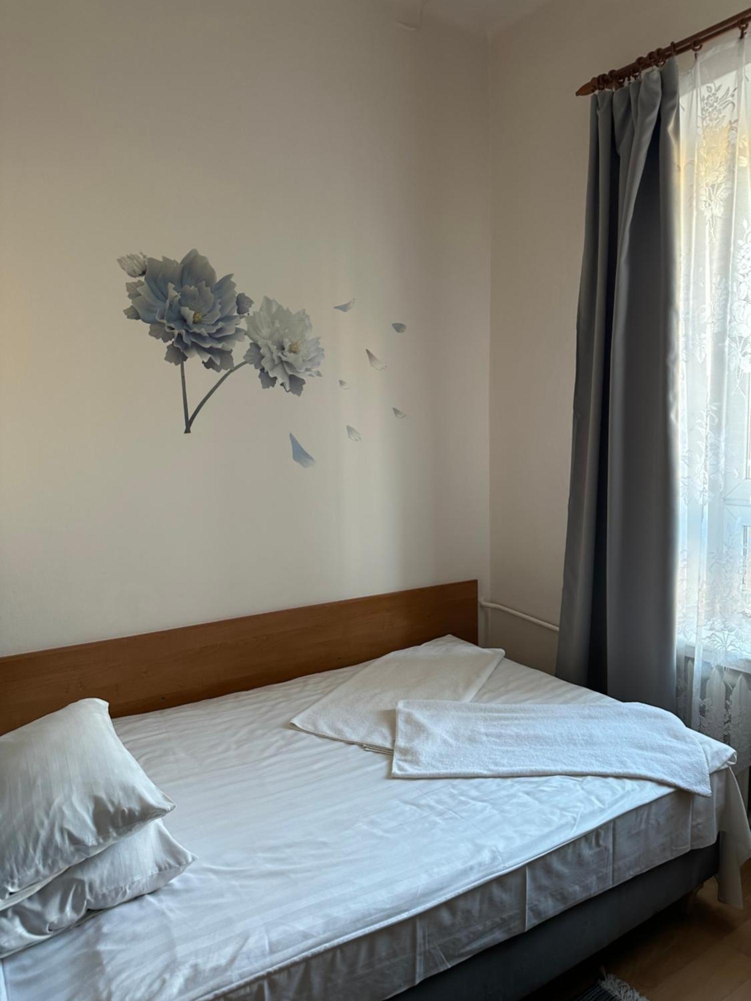צ'סטוצ'ובה Hotel Haga מראה חיצוני תמונה
